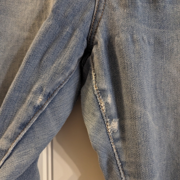 ❤️Well-Loved Jeans❤️ FREE when purchased with another item! - Picture 4 of 6